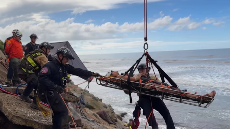 VIDEO: Cliffhanger in San Diego, Man Pulled from Precarious Pit as Tide Looms