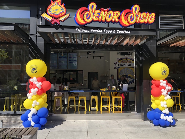 The new Señor Sisig in Oakland is now open, and it’s got a full bar