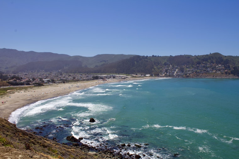 Man Vanishes into Ocean at Rockaway Beach, Pacifica, with No Trace Left