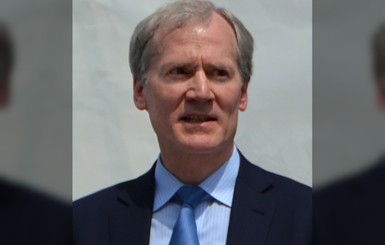 Stanford University President Resigns Amid Research Controversy