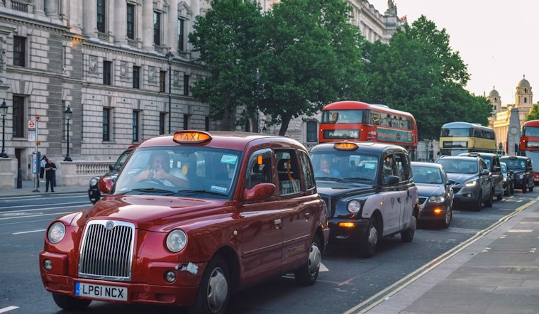 Manchester United Fans Get a Taste of London with Free Rides in Red Taxis Around San Diego