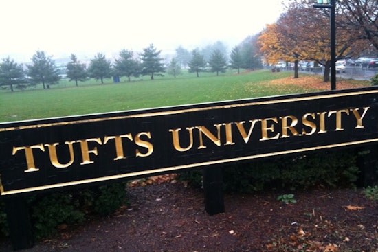 Chaos Looms for Incoming Freshmen in Medford as Tufts RAs Plan Strike on Move-In Day