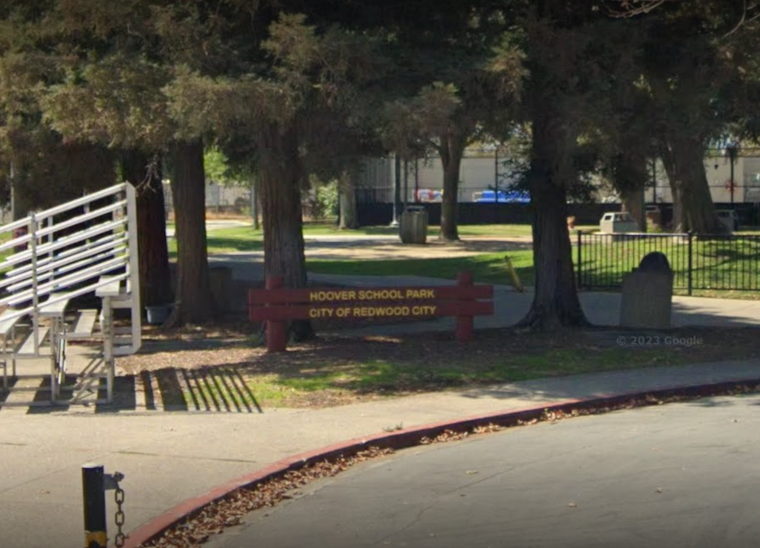 4 or 5 Suspects Robbed & Assaulted a 15-Year-Old in a Redwood City Park