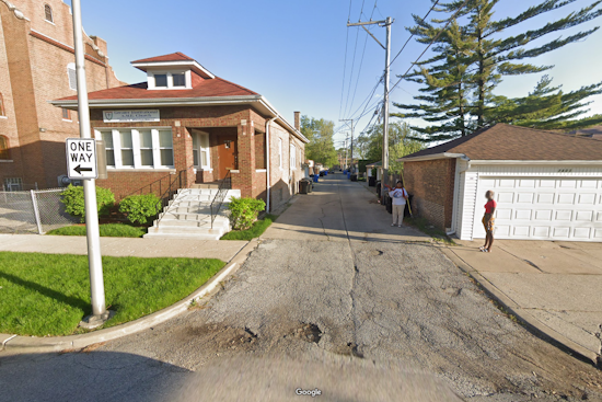 30-year-old Woman Strangled to Death in Chicago's South Side