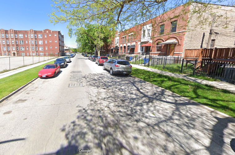 51-Year-Old Man Shot in South Ellis Neighborhood of Chicago