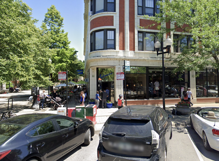 End of an Era: Chicago's Café Selmarie to Bid Farewell after 40th Anniversary