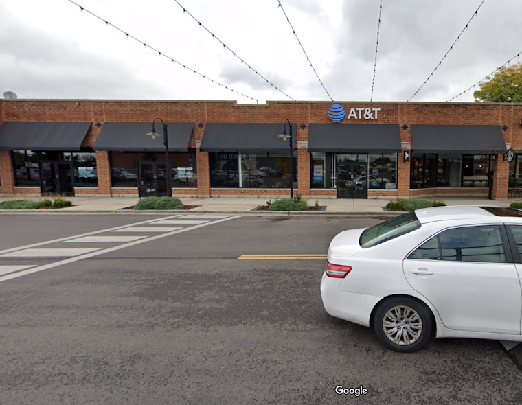 Armed Robbers' Rampage in Chicago: Civilians and Retail Employees Under Siege
