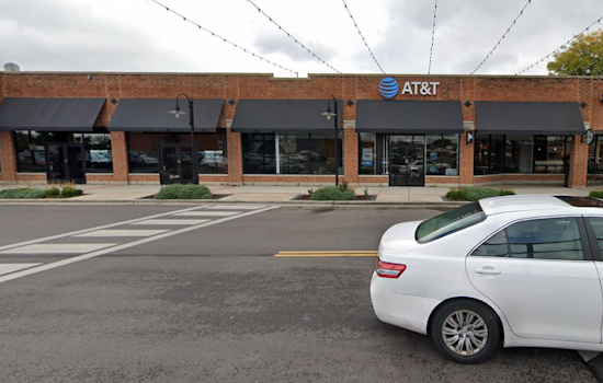 Armed Robbers' Rampage in Chicago: Civilians and Retail Employees Under Siege