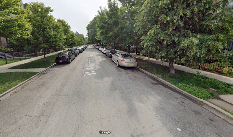 Chicago Woman Robbed By Armed Suspects In Broad Daylight