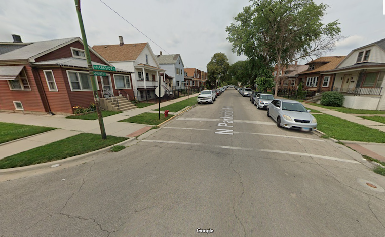 Attempted Robbery Leaves Two Teens Wounded in Chicago's North Parkside