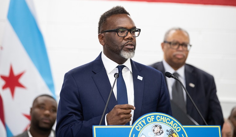 Chicago Mayor Johnson Braces for $255.7 Million Burden Amid Migrant Crisis