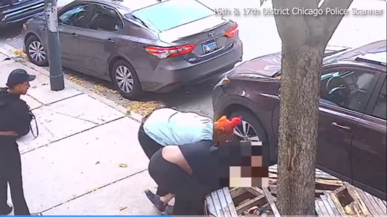 Caught on Video, 61-Year-Old Chicago Uber Driver Struck with Metal Pipe, Carjacked by Trio of Women