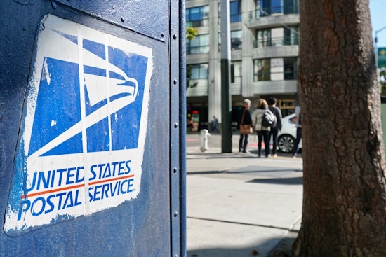 Chicago USPS Worker Robbed at Gunpoint in Grand Crossing