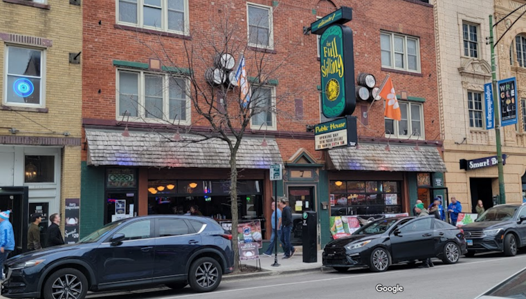 Chicago's Hospitality Industry Faces Tough Times Amid Closures