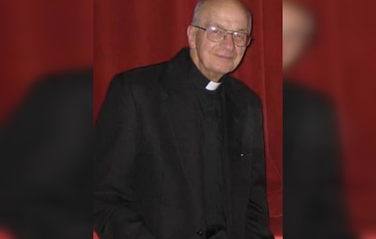 Beloved Chicago Priest Passes Away at 101, Leaves Legacy of Faith