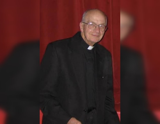 Beloved Chicago Priest Passes Away at 101, Leaves Legacy of Faith