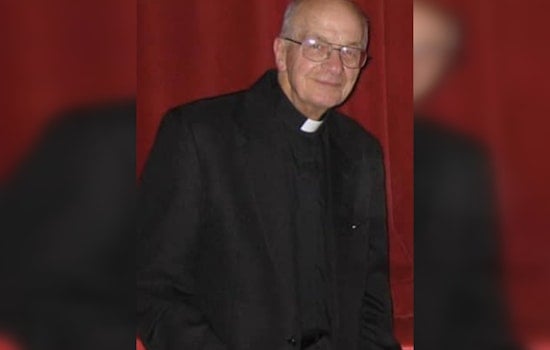 Beloved Chicago Priest Passes Away at 101, Leaves Legacy of Faith