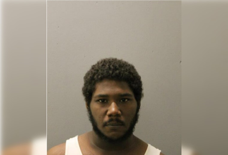 Shooting in Broad Daylight Leaves Young Woman in Chicago Severely Wounded