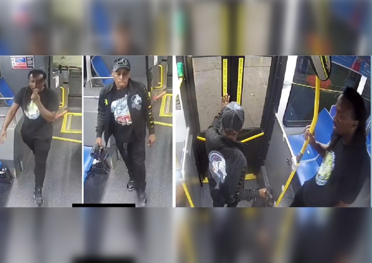 Disturbing Robbery on Chicago Bus - Suspects on the Run