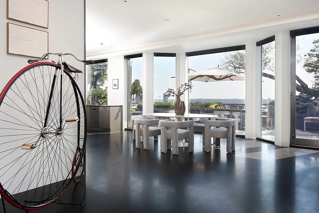 Oceanfront penthouse with pools, sauna, beach access & breathtaking ... - Penthouse Apartments With Breathtaking City Views