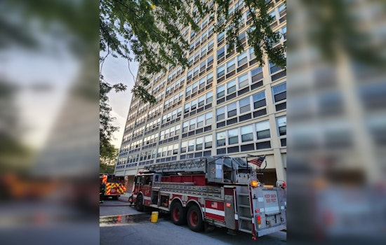 High-Rise Fire Averted: Rapid Response of Emergency Teams Contain Blaze in Chicago