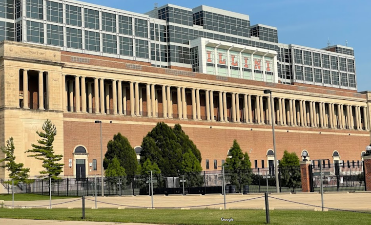 Universities In and Around Chicago Experience Record-Breaking Freshman Enrollment