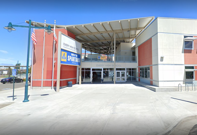 Mystery Odor Prompts Evacuation at Emery High School in Emeryville