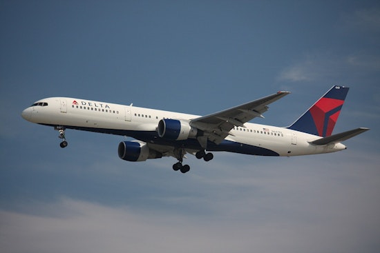 Delta Flight Struck by Lightning When Landing at Boston Logan International