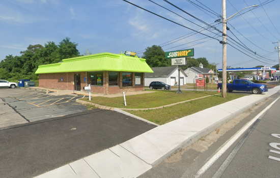 Masked Assailant Armed with Toy Revolver Robs Wareham Subway, Escapes With Cash