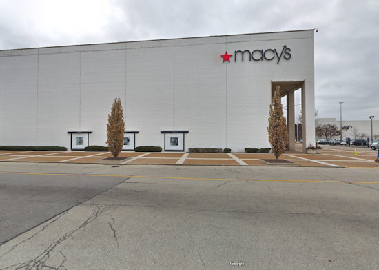 Woman Enlists Teens to Shoplift Thousands in Merchandise from Macy's Near Chicago