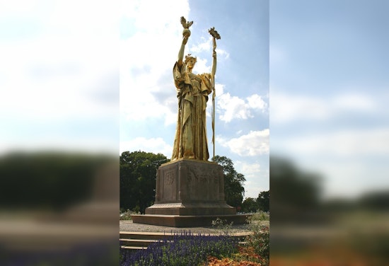 Mellon Foundation Supports New Chicago Monuments