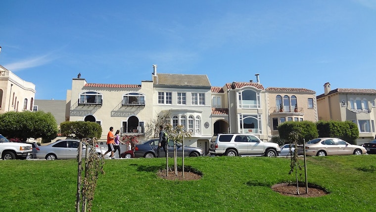 Ex-49er Joe Montana & Marina District Residents Fight "Toxic Fecal Matter" in Lawsuit Against San Francisco