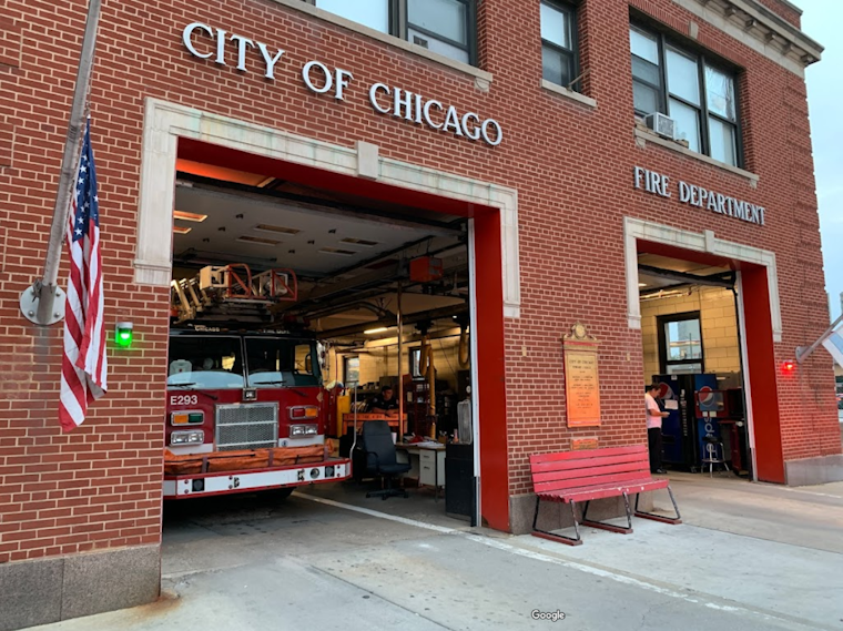 Multiple Trucks Destroyed at Hermosa Business in Chicago Blaze