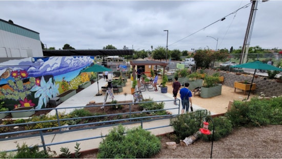 Park de la Cruz Community Center Transforms Vacant Lot