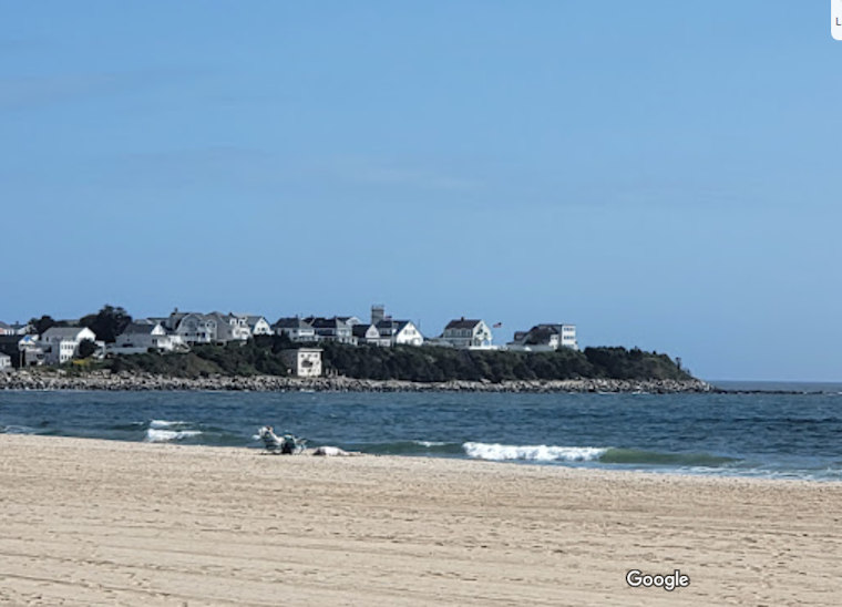 Tragic Drowning at New Hampshire Beach Claims Life of Massachusetts