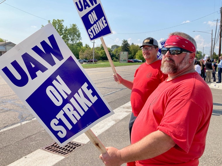 United Auto Workers Strikes Escalate as Union President Calls for Widespread Action; Chicago Plants Affected