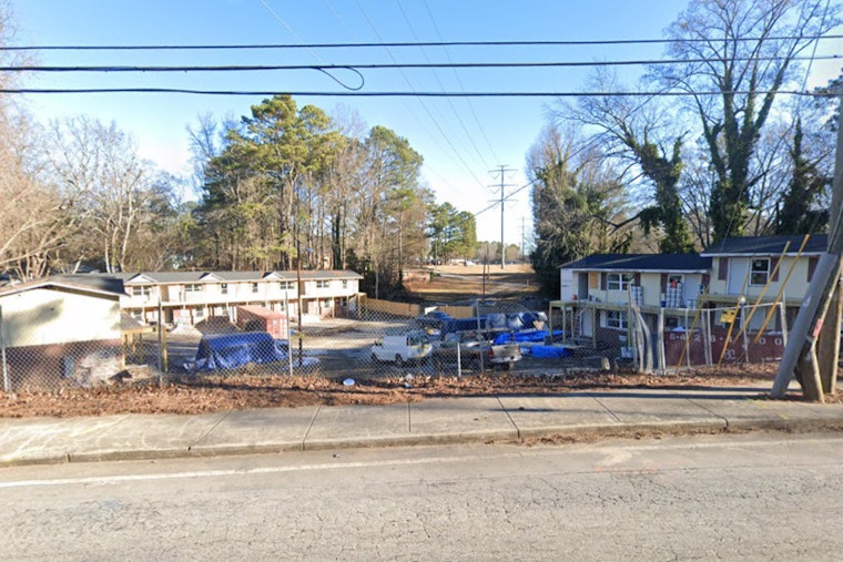16 Displaced, Suspected Arsonist in Custody After Blaze Tears Through Atlanta Apartment Complex