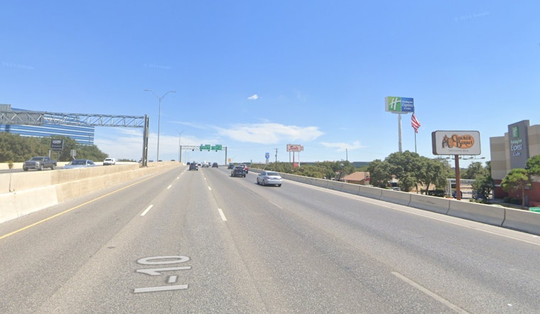 24-Year-Old Man Dies After Being Ejected from Truck in San Antonio I-10 Crash