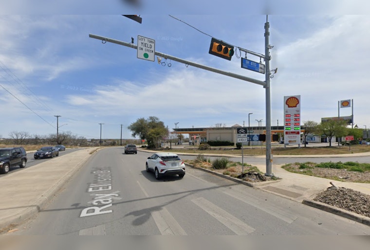 25-Year-Old Man Killed in Solo Vehicle Crash After Running Red Light in San Antonio