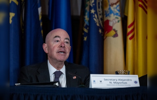 Eagle Pass Awaits Homeland Security Secretary Mayorkas Amid Immigration Surge and Approach of Impeachment Hearing