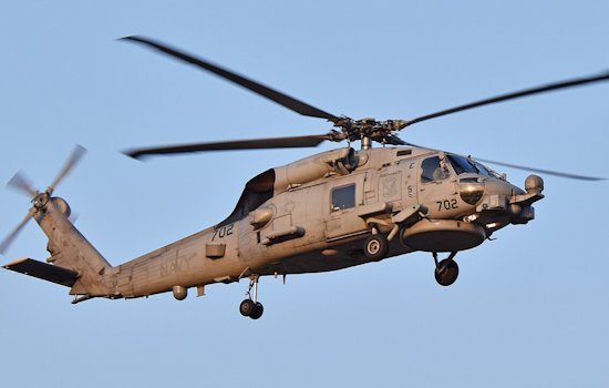 All Crew Safely Rescued After Navy Helicopter Plunges into San Diego Bay During Training