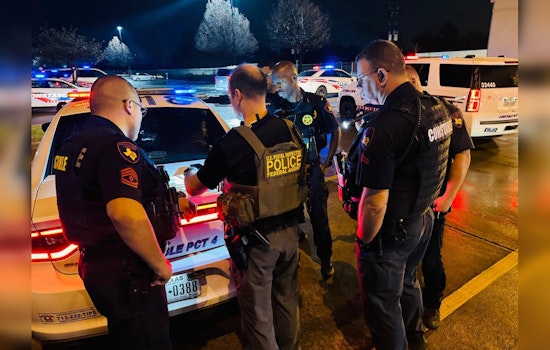 Alleged Mail Thieves Caught After Foot Chase on Northwest Freeway, Houston Deputies Seize Counterfeit Keys