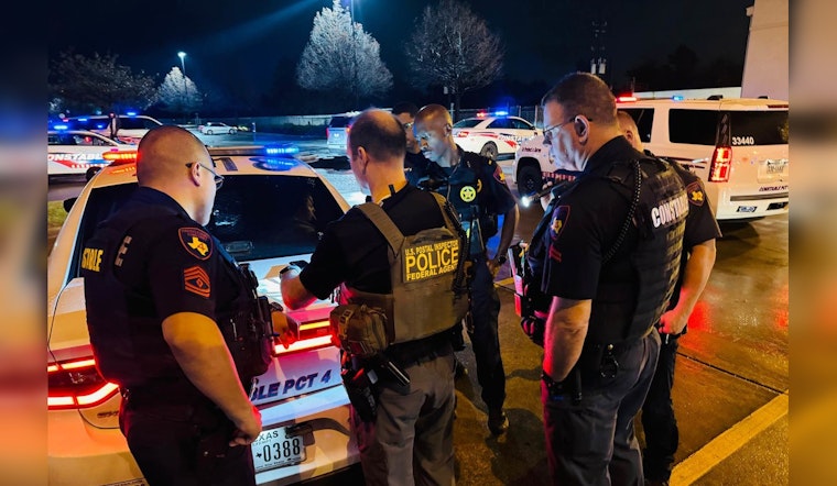 Alleged Mail Thieves Caught After Foot Chase on Northwest Freeway, Houston Deputies Seize Counterfeit Keys