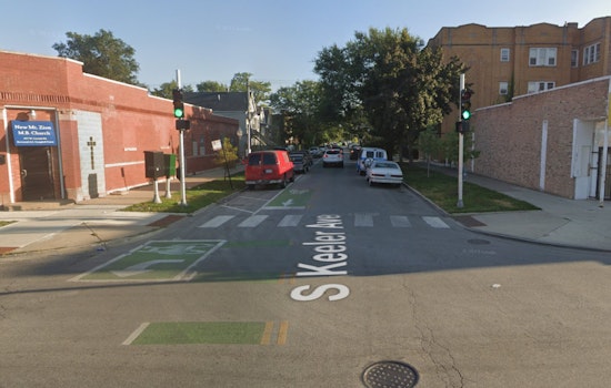 Armed Robbers Strike Twice Overnight in Chicago's Southwest Side, Police Probe Connection