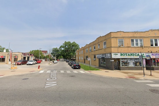 Armed Suspects Rob Two Chicago Convenience Stores, Police Seek Leads