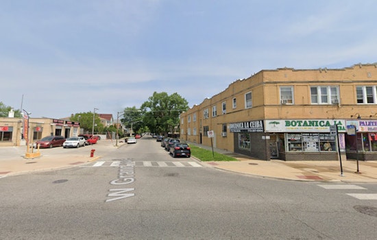 Armed Suspects Rob Two Chicago Convenience Stores, Police Seek Leads