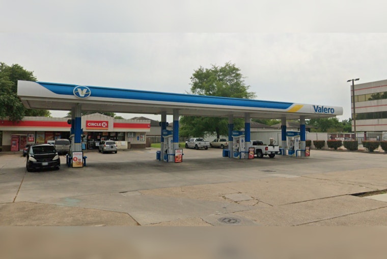 Armed Trio Suspected in Northwest Houston Gas Station Robbery and Shooting of Bystander