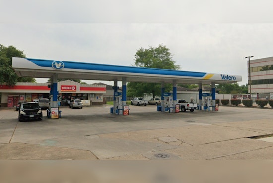 Armed Trio Suspected in Northwest Houston Gas Station Robbery and Shooting of Bystander