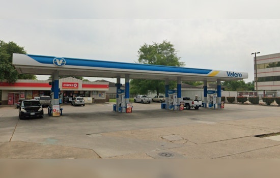 Armed Trio Suspected in Northwest Houston Gas Station Robbery and Shooting of Bystander