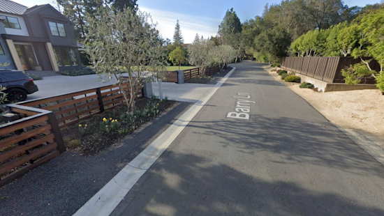 Atherton Police Hunt for Suspects After New Year's Day Burglary on Barry Lane